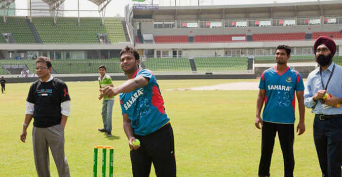 Cricket heroes Think Wise about HIV